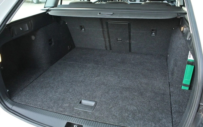 Skoda Octavia cena 94500 przebieg: 109573, rok produkcji 2019 z Zator małe 704
